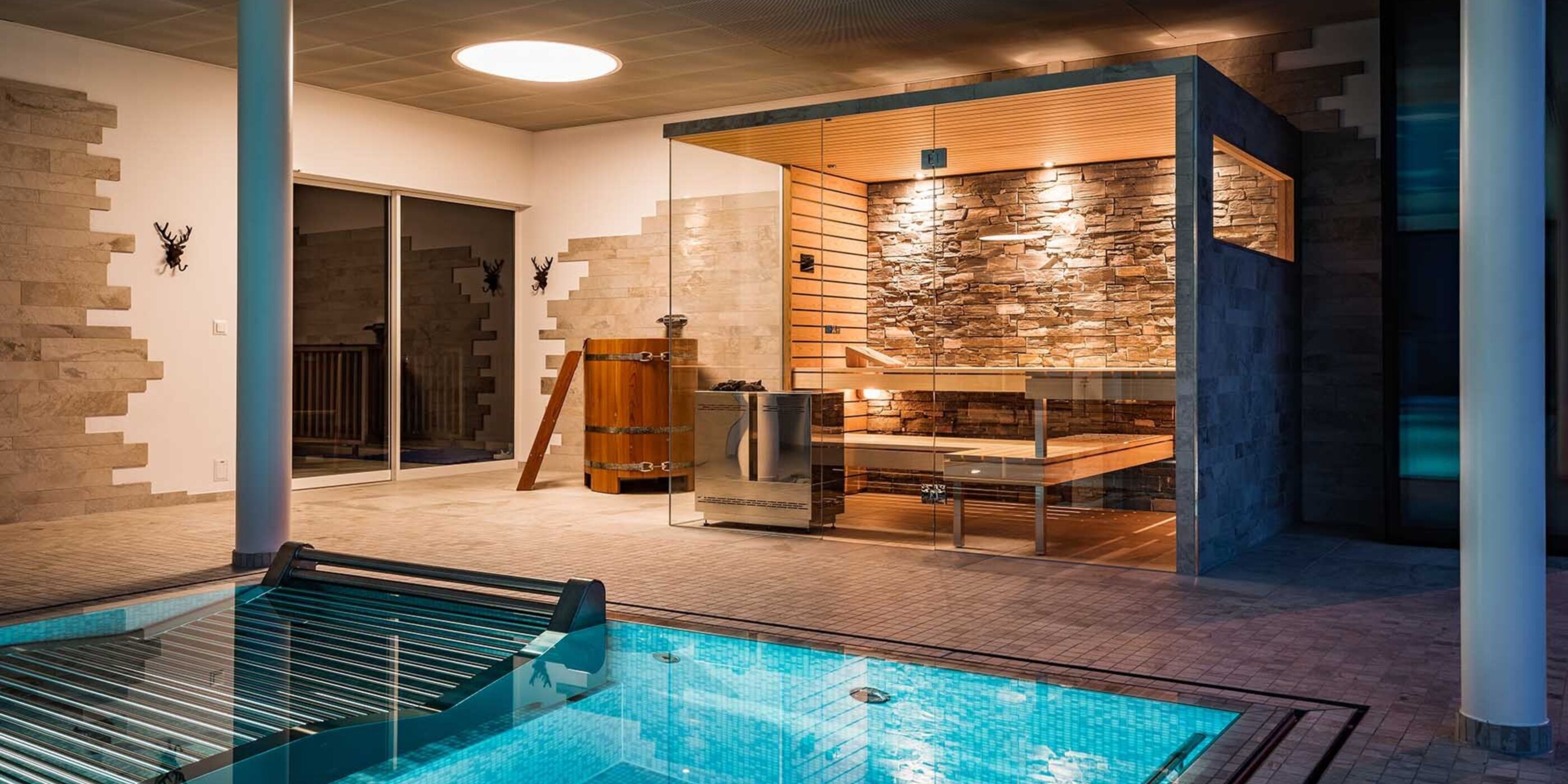 Kueng Wellness Biosauna Pool Stein